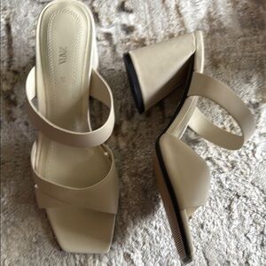 Zara Women's Cream Block Heel Sandals